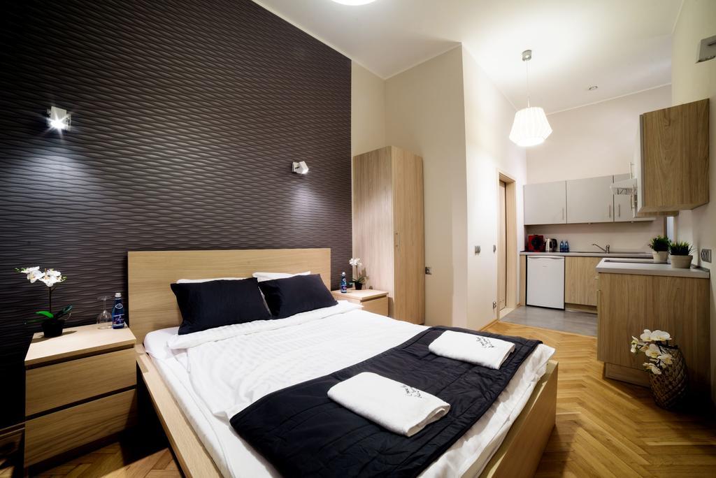 Cracow Rent Apartments - Spacious Apartments For 2-7 People In Quiet Area - Kolberga Street Nr 3 - 10 Min To Main Square By Foot Kraków Exteriör bild